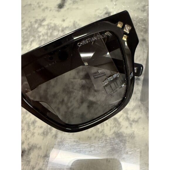 Christian Dior CD Diamond S61 Black Rectangular Sunglasses With Case Lens - Picture 15 of 15